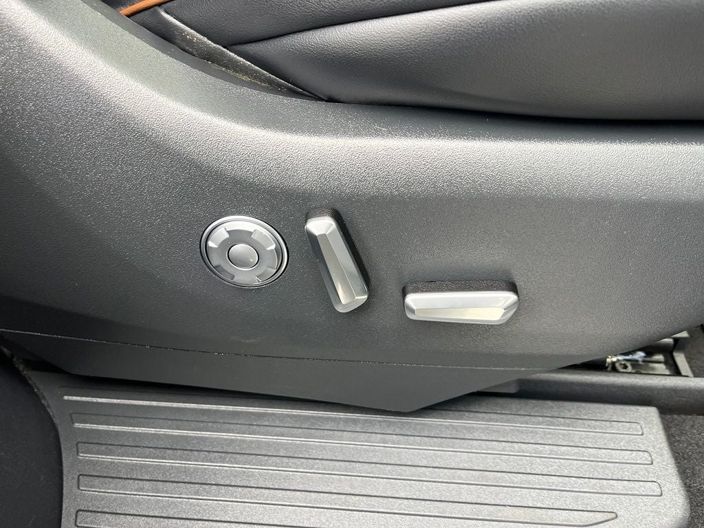 2025 Lincoln Navigator Black Label 4WD | 1 Owner | Pano Roof | BLIS | 360 Cam