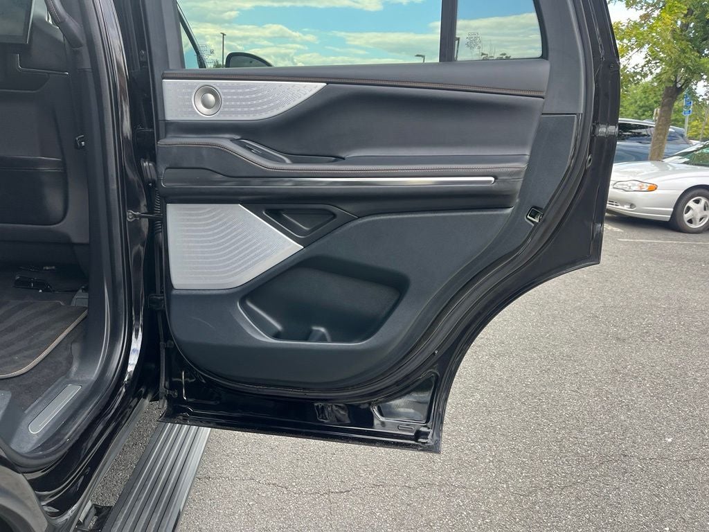 2025 Lincoln Navigator Black Label 4WD | 1 Owner | Pano Roof | BLIS | 360 Cam