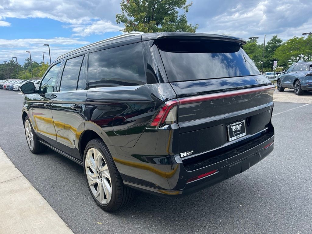 2025 Lincoln Navigator Black Label 4WD | 1 Owner | Pano Roof | BLIS | 360 Cam