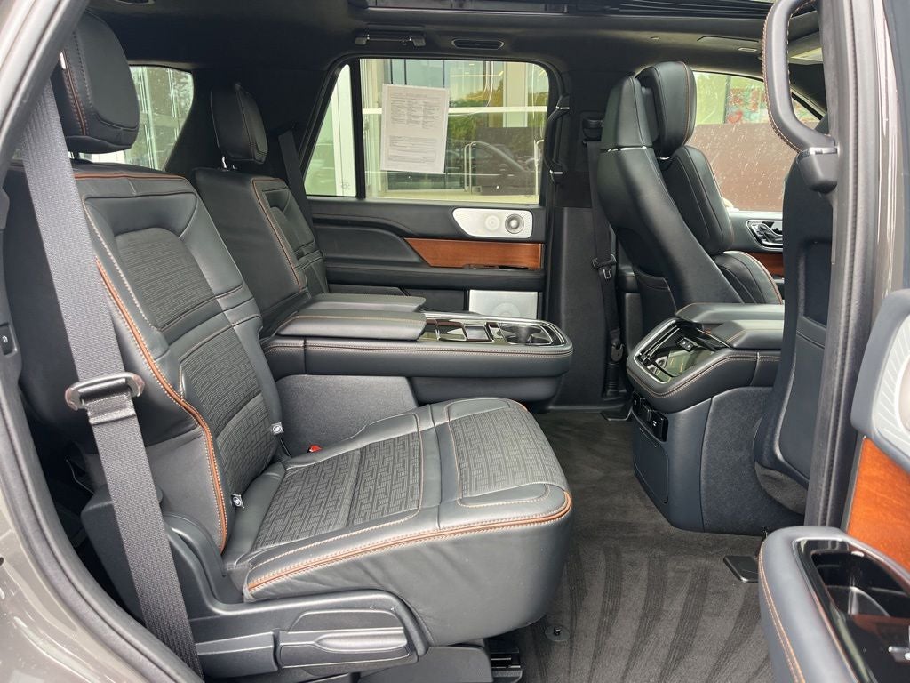 2023 Lincoln Navigator Black Label Special Eddition 4WD | Pano Roof | HD Tow Pkg
