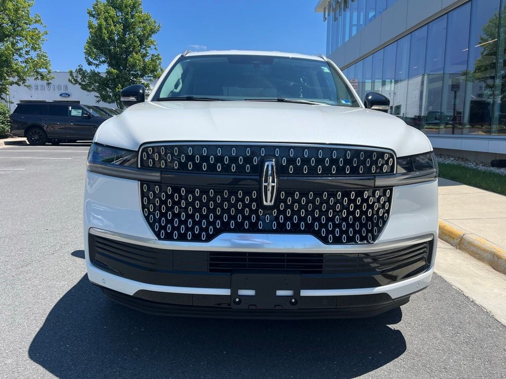 2026 Lincoln Navigator Premiere