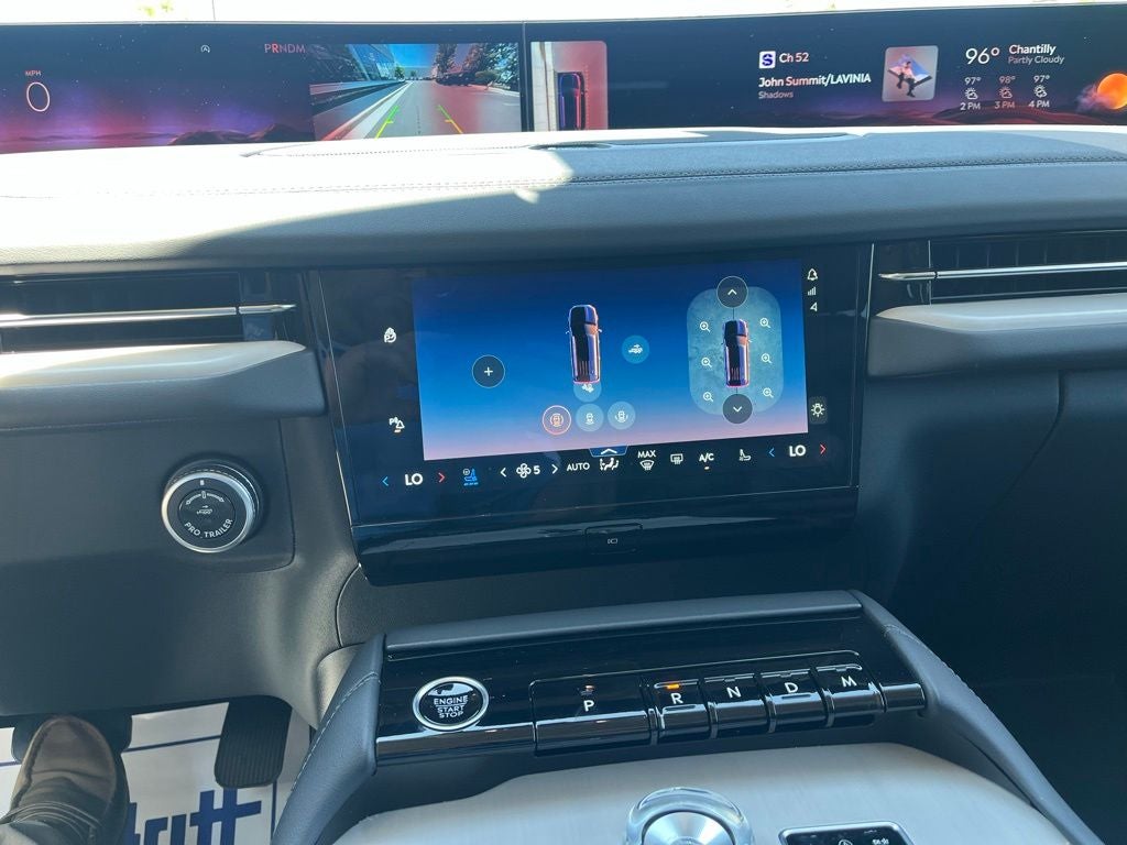 2026 Lincoln Navigator Premiere