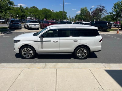 2026 Lincoln Navigator Premiere