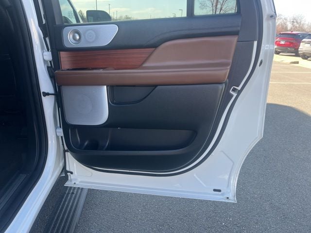 2024 Lincoln Navigator L L Reserve 4WD | Pano Roof | HD Tow Pkg | 360 Cam | Lux Pkg