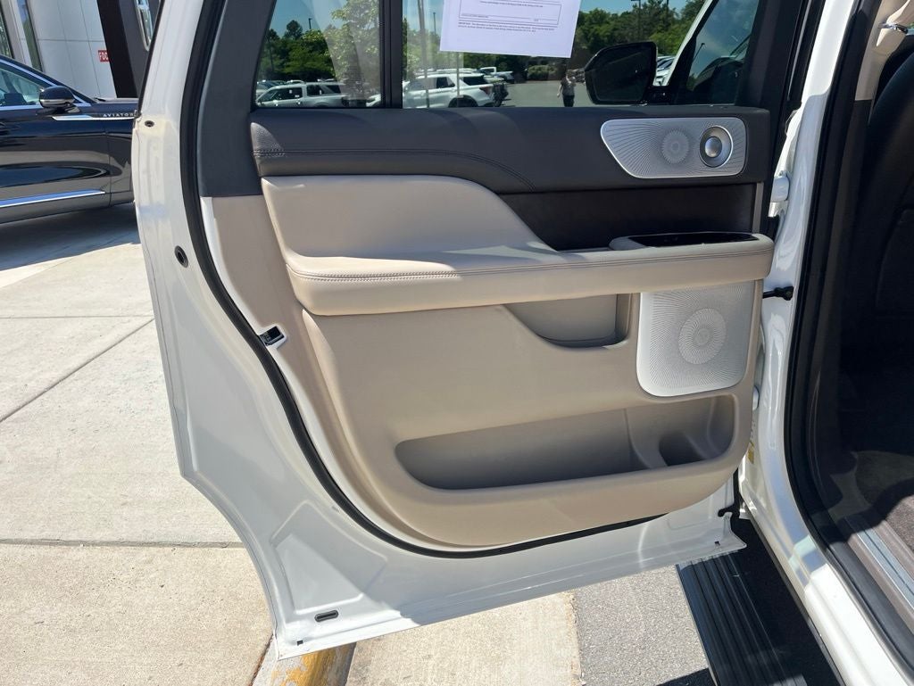 2023 Lincoln Navigator L Reserve 4WD | Pano Roof | 360 Cam | BLIS | HUD