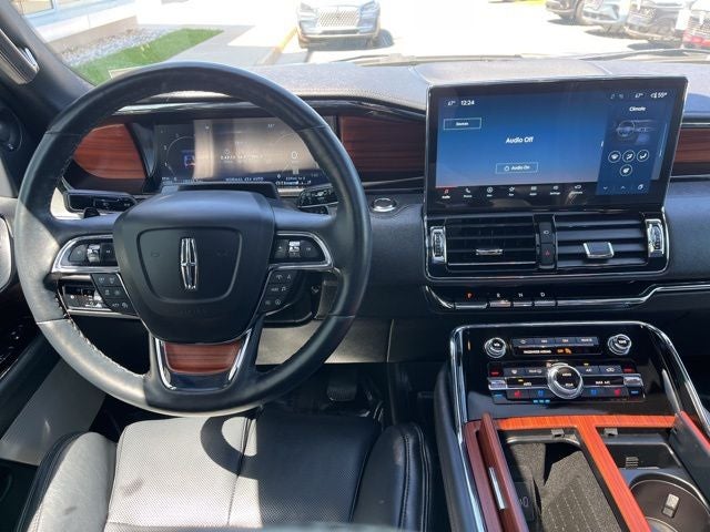 2024 Lincoln Navigator L Reserve 4WD | Pano Roof | 360 Cam | Luxury Pkg