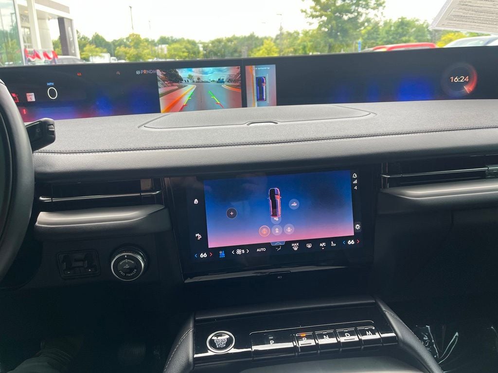2025 Lincoln Navigator L Reserve 4WD | Pano Roof | Jet App Pkg | 360 Cam