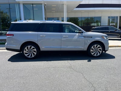2023 Lincoln Navigator L Reserve 4WD | Pano Roof | 360 Cam | HUD | Luxury Pkg