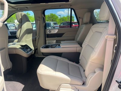 2020 Lincoln Navigator L Reserve 4WD | Pano Roof | 360 Camera | Luxury Pkg