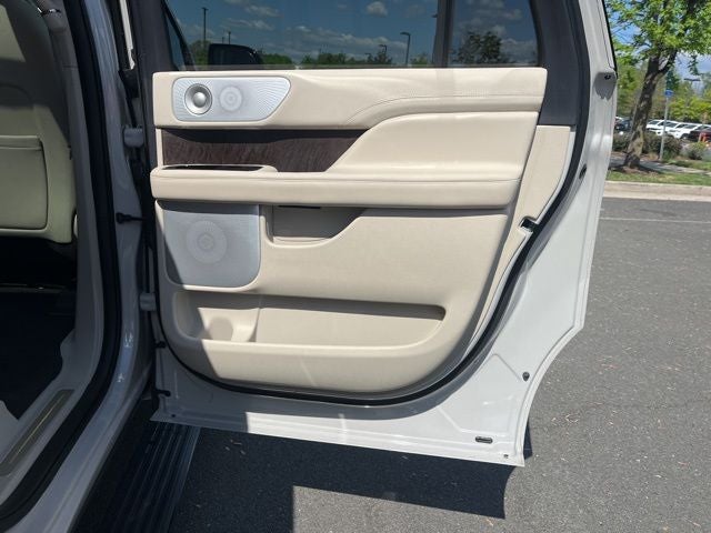 2020 Lincoln Navigator L Reserve 4WD | Pano Roof | 360 Camera | Luxury Pkg