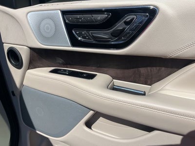 2020 Lincoln Navigator L Reserve 4WD | Pano Roof | 360 Camera | Luxury Pkg
