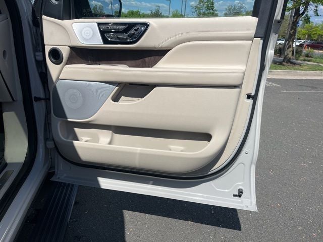 2020 Lincoln Navigator L Reserve 4WD | Pano Roof | 360 Camera | Luxury Pkg