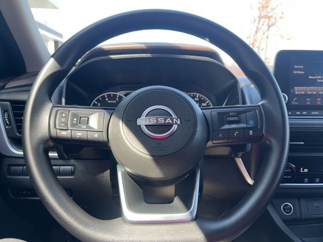 2023 Nissan Rogue SV | BLIS | CarPlay/Android Auto | Remote Start