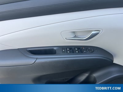 2025 Hyundai Tucson SEL AWD | BLIS | Heated Seats