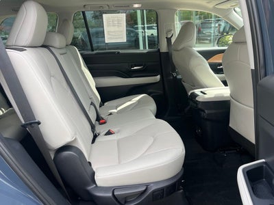 2025 Toyota Grand Highlander Limited | Nav | Pano Roof | 360 Cam | BLIS | JBL