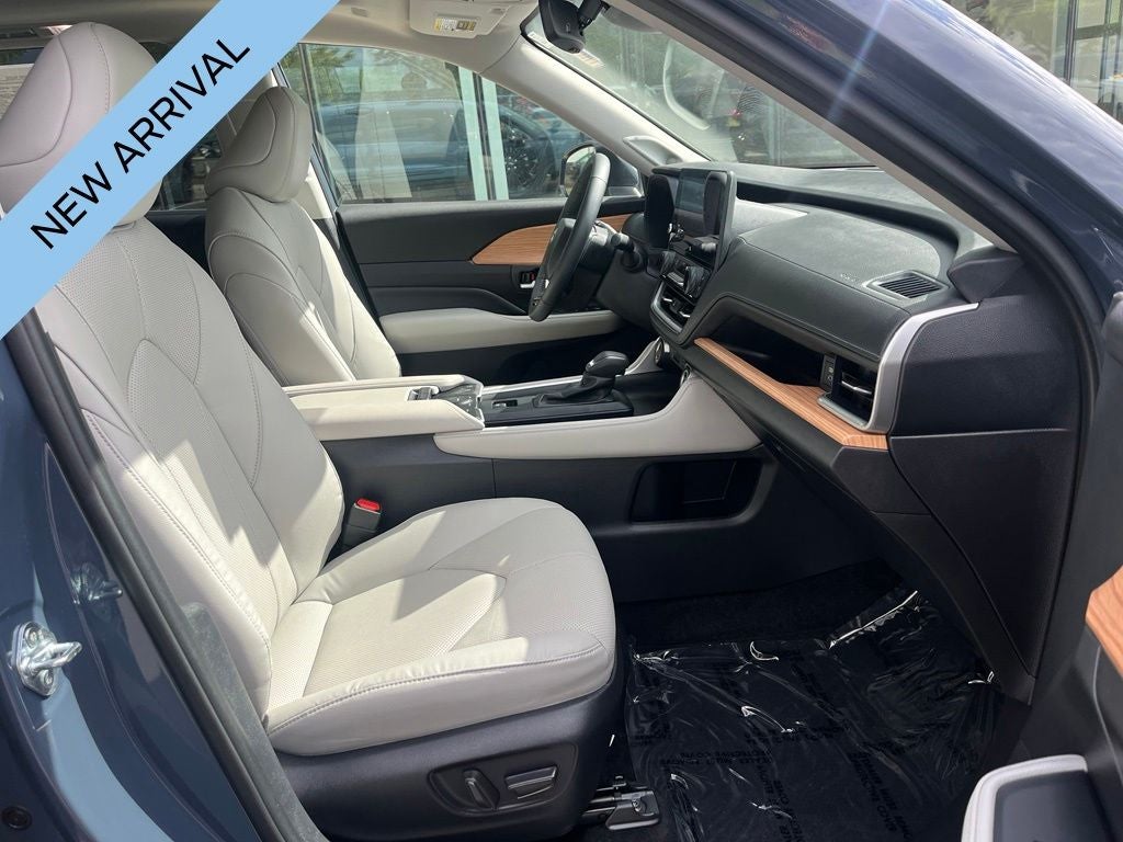 2025 Toyota Grand Highlander Limited | Nav | Pano Roof | 360 Cam | BLIS | JBL