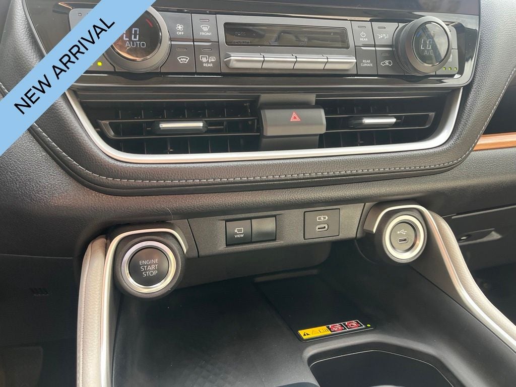 2025 Toyota Grand Highlander Limited | Nav | Pano Roof | 360 Cam | BLIS | JBL