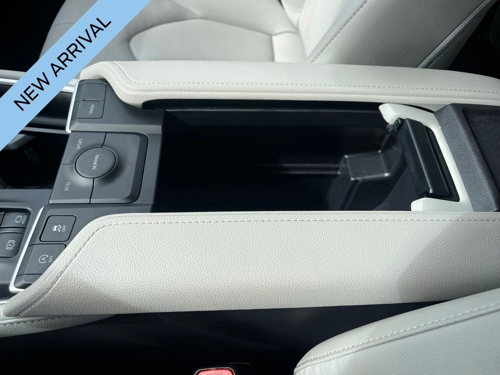 2025 Toyota Grand Highlander Limited | Nav | Pano Roof | 360 Cam | BLIS | JBL