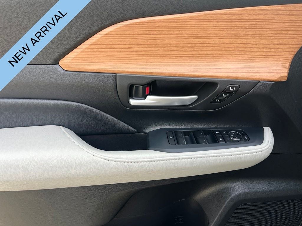 2025 Toyota Grand Highlander Limited | Nav | Pano Roof | 360 Cam | BLIS | JBL