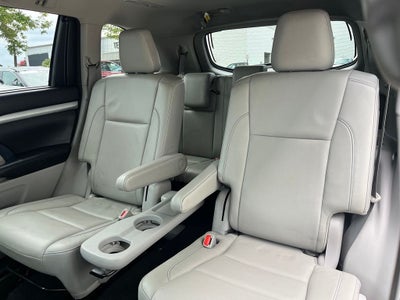 2018 Toyota Highlander XLE AWD | Nav | Sunroof | BLIS | Power Liftgate