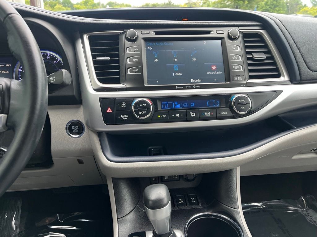 2018 Toyota Highlander XLE AWD | Nav | Sunroof | BLIS | Power Liftgate
