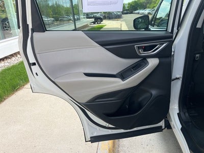 2022 Subaru Forester Premium | Pano Moonroof | Heated Front Seats | Adaptive Cr