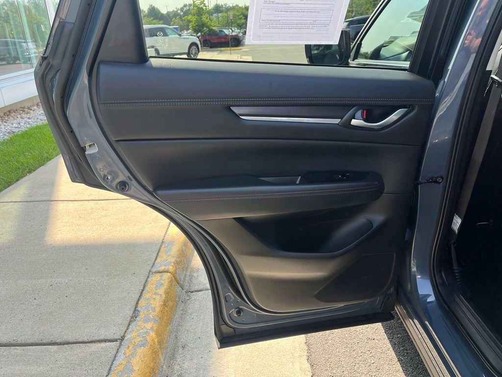 2025 Mazda Mazda CX-5 2.5 S Carbon Edition AWD | Moonroof | BLIS | Bose Sound