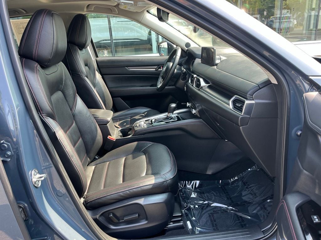 2025 Mazda Mazda CX-5 2.5 S Carbon Edition AWD | Moonroof | BLIS | Bose Sound