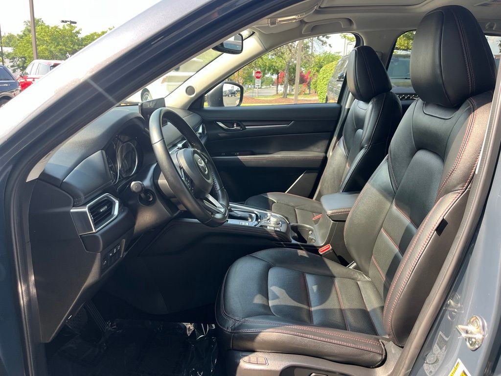 2025 Mazda Mazda CX-5 2.5 S Carbon Edition AWD | Moonroof | BLIS | Bose Sound