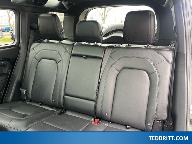 2024 Land Rover Defender 110 SE 500PS 4WD