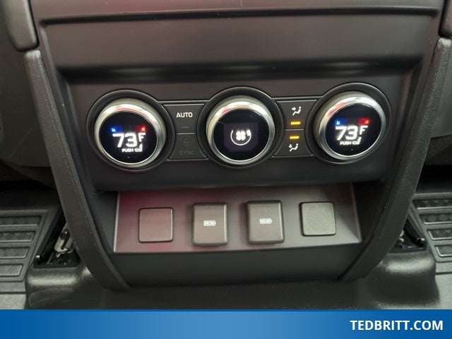 2024 Land Rover Defender 110 SE 500PS 4WD