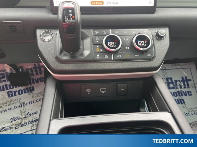 2024 Land Rover Defender 110 SE 500PS 4WD