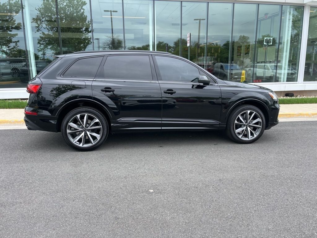 2023 Audi SQ7 Prestige quattro | Pano Roof| Prestige Pkg | Black Optic