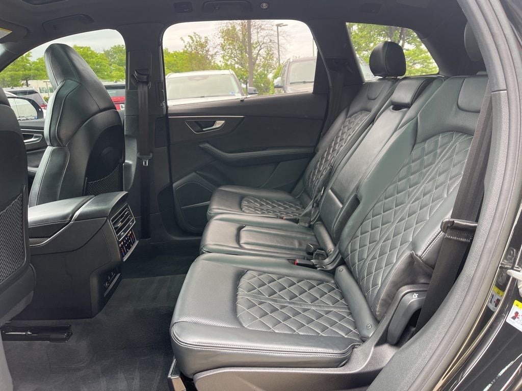 2023 Audi SQ7 Prestige quattro | Pano Roof| Prestige Pkg | Black Optic