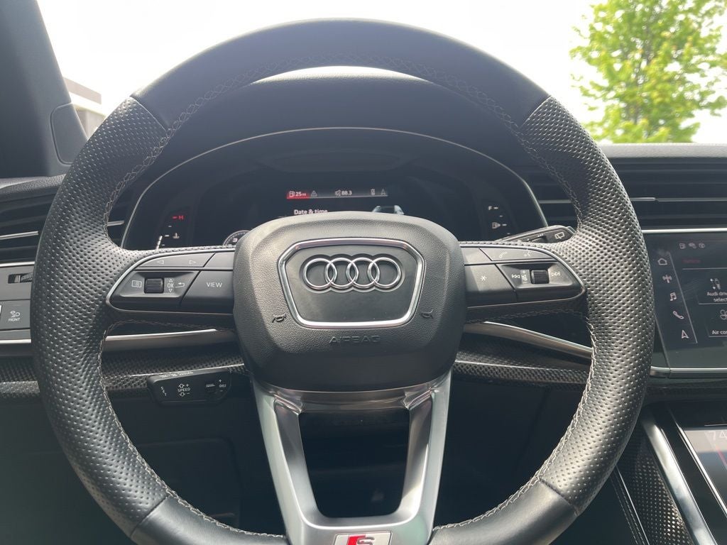 2023 Audi SQ7 Prestige quattro | Pano Roof| Prestige Pkg | Black Optic
