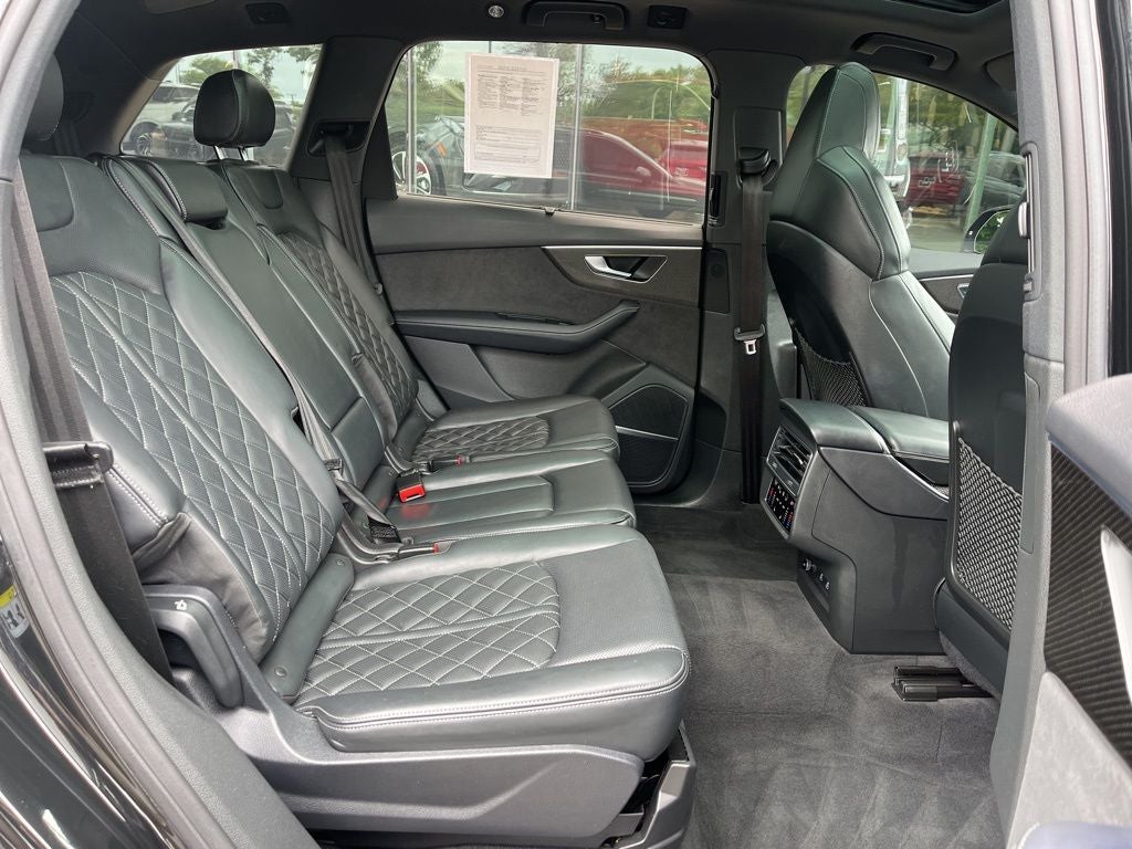 2023 Audi SQ7 Prestige quattro | Pano Roof| Prestige Pkg | Black Optic