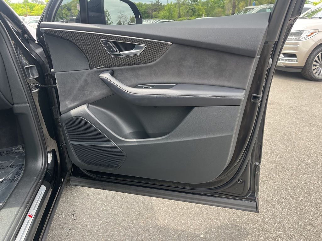 2023 Audi SQ7 Prestige quattro | Pano Roof| Prestige Pkg | Black Optic