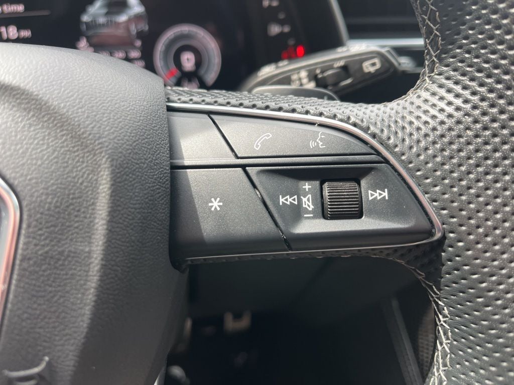 2023 Audi SQ7 Prestige quattro | Pano Roof| Prestige Pkg | Black Optic