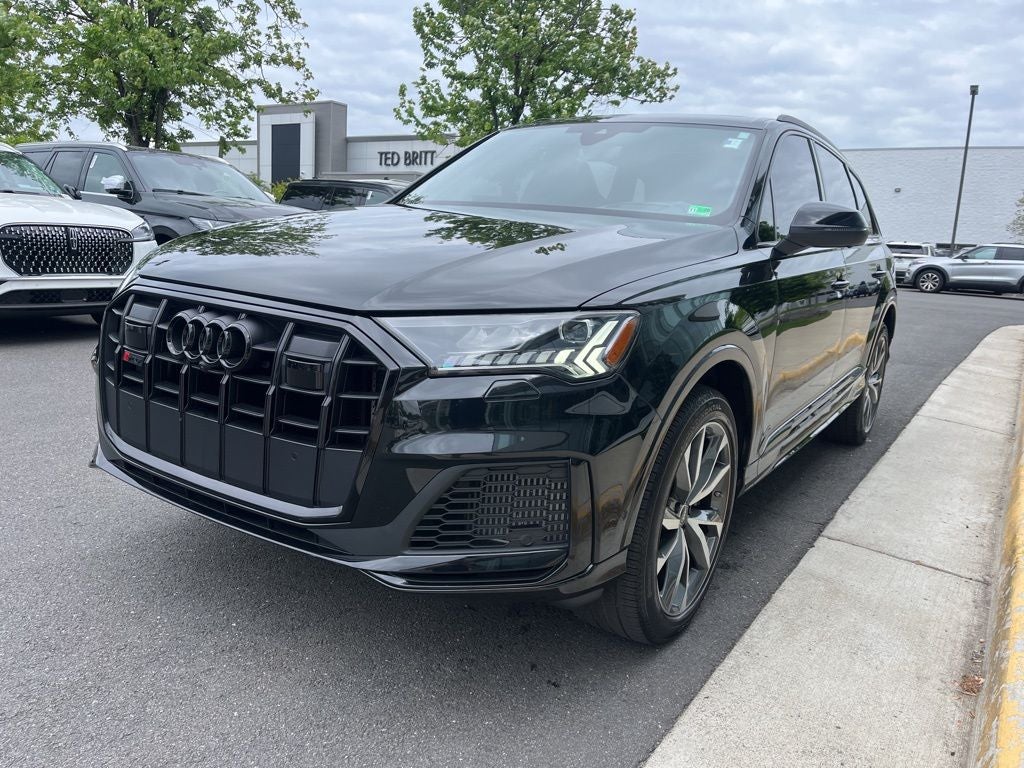 2023 Audi SQ7 Prestige quattro | Pano Roof| Prestige Pkg | Black Optic