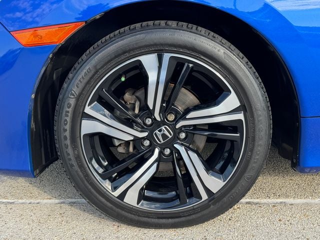 2017 Honda Civic Touring | Navigation | Moonroof | Apple CarPlay