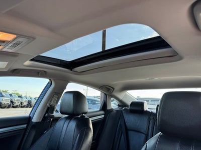 2017 Honda Civic Touring | Navigation | Moonroof | Apple CarPlay