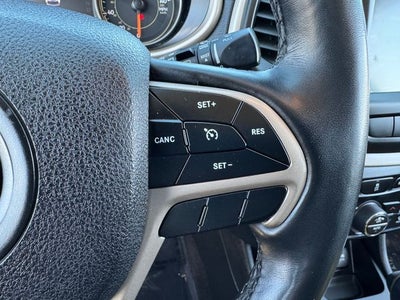 2018 Jeep Cherokee Limited | Panoramic Sunroof | Apple CarPlay | 4WD