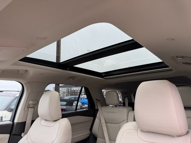 2022 Ford Explorer Platinum