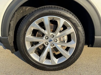 2022 Ford Explorer Platinum | Moonroof | Tech Pkg | Tow Pkg