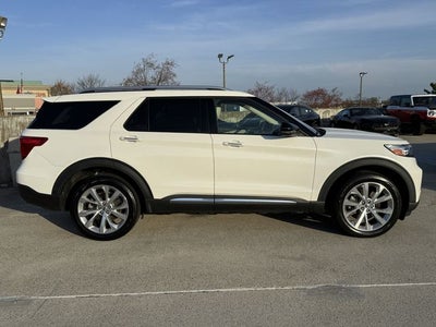 2022 Ford Explorer Platinum | Moonroof | Tech Pkg | Tow Pkg