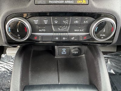 2022 Ford Escape SE Hybrid