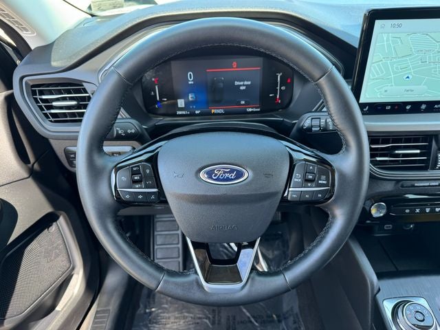 2025 Ford Escape Plug-In Hybrid Base | Pano Sunroof | Remote Start | Heated Seats