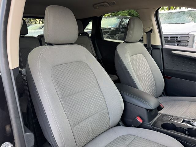 2020 Ford Escape SE | AWD | Heated Seats | Low Miles