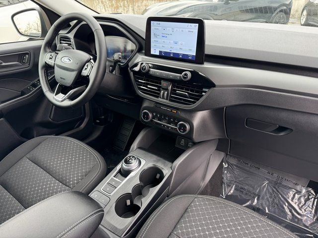 2025 Ford Escape Active | Cold Weather Pkg. | Pano Roof | AWD