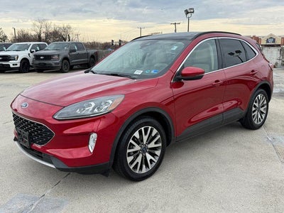 2020 Ford Escape Titanium Class II Tow Pkg. | Pano Roof | CarPlay | AWD